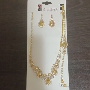 Elegant Gold & Crystal Necklace and Earring Set